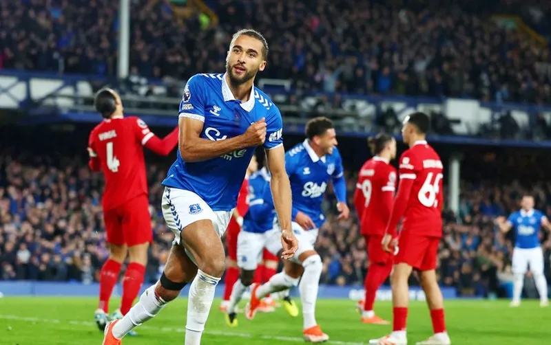 Everton đánh bại Liverpool 2-0 tại Goodison Park và nhấn chìm hy vọng vô địch của kình địch.