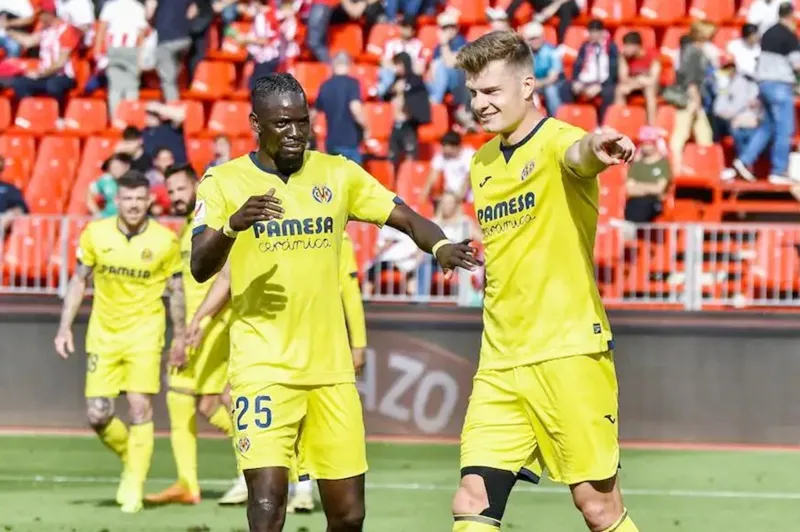 Sorloth là người mang về 3 điểm cho Villarreal trong trận đấu với Almeria