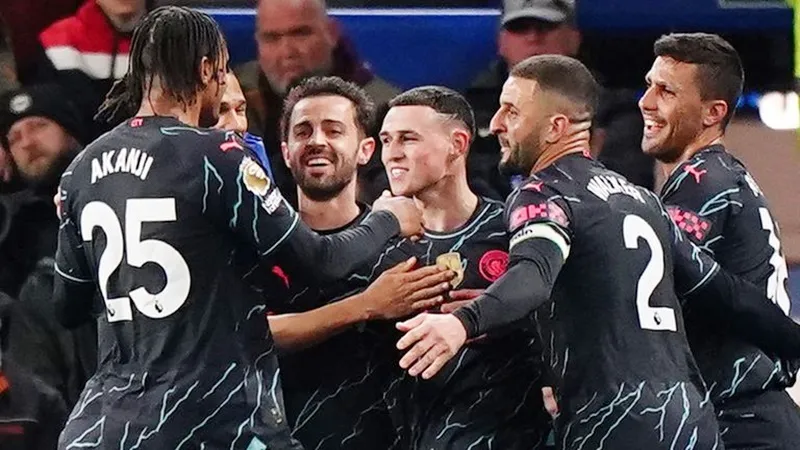Man.City gây áp lực cực lớn lên Arsenal sau chiến thắng 4-0 tại Brighton vào thứ Năm.