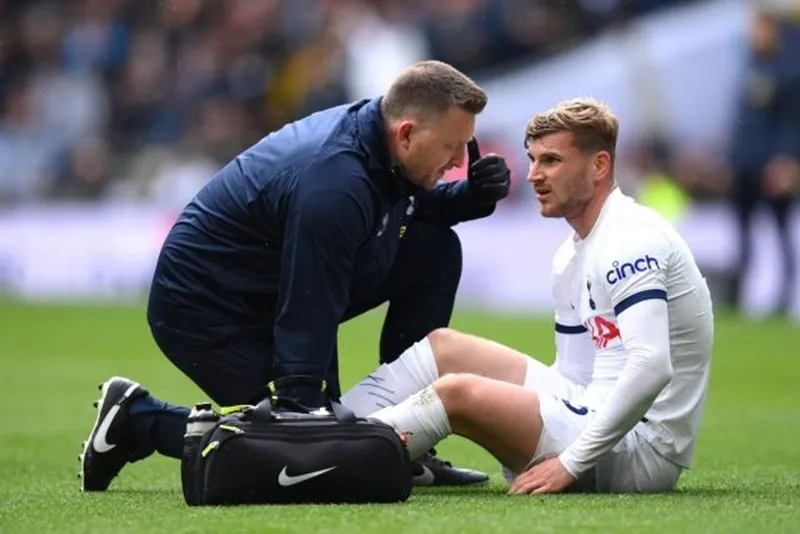 Timo Werner đã kết thúc mùa giải vì chấn thương gân kheo trong trận thua Arsenal hôm Chủ nhật. Timo Werner.jpg