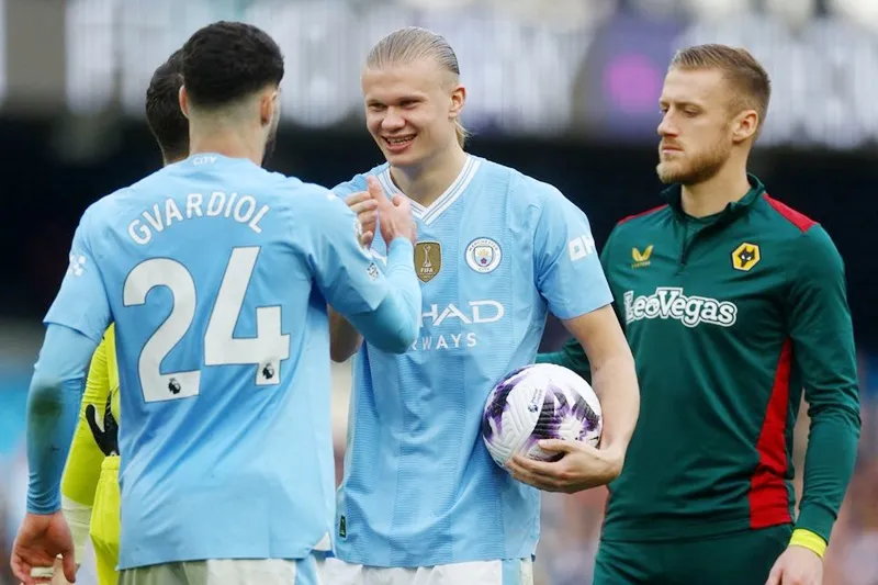 Haaland có hat-trick thứ 6 ở Premier League và thứ 9 trong màu áo Man.City. Erling Haaland1.jpg