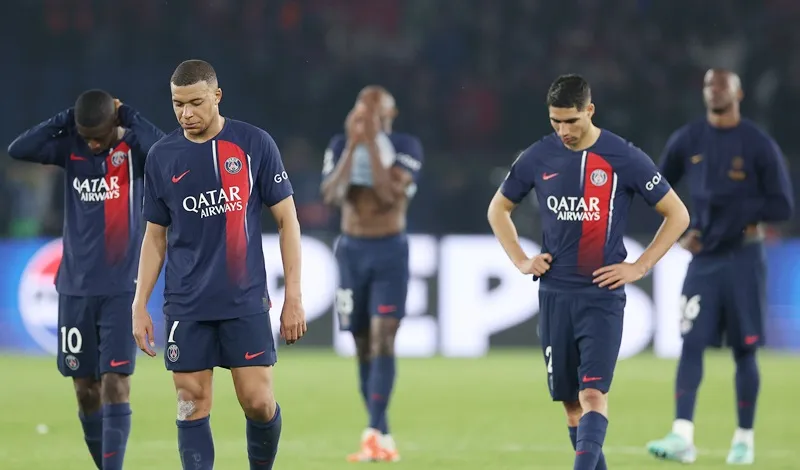 PSG đã trả giá chi việc hoang phí cơ hội phải nhường vé vào chung kết cho Borussia Dortmund.