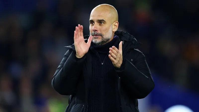 HLV Pep Guardiola khẳng định Man.City chỉ tập trung thắng cả 3 trận đấu cuối để vô địch.