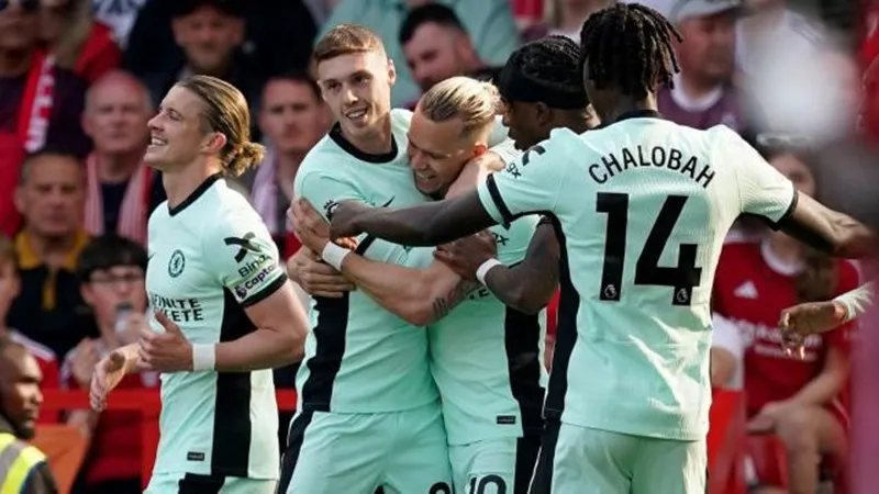 Chelsea nâng cao cơ hội tham dự cúp châu Âu mùa tới sau chiến thắng ngược dòng 3-2 trên sân Nottingham Forest.