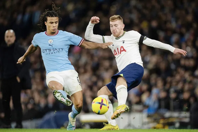 Man.City thua cả 4 trận gần nhất làm khách trên sân Tottenham Hotspur ở Premier League. Guardiola1.jpg