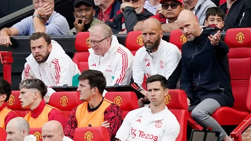 HLV Ten Hag cho biết ông vẫn nhận được sự ủng hộ của đa số người hâm mộ Man.United. Ten Hag1.jpg