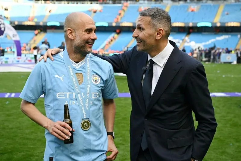 Công việc của các ông chủ Man.City lúc này là thuyết phục Guardiola bằng một dự án mới. Guardiola1.jpg