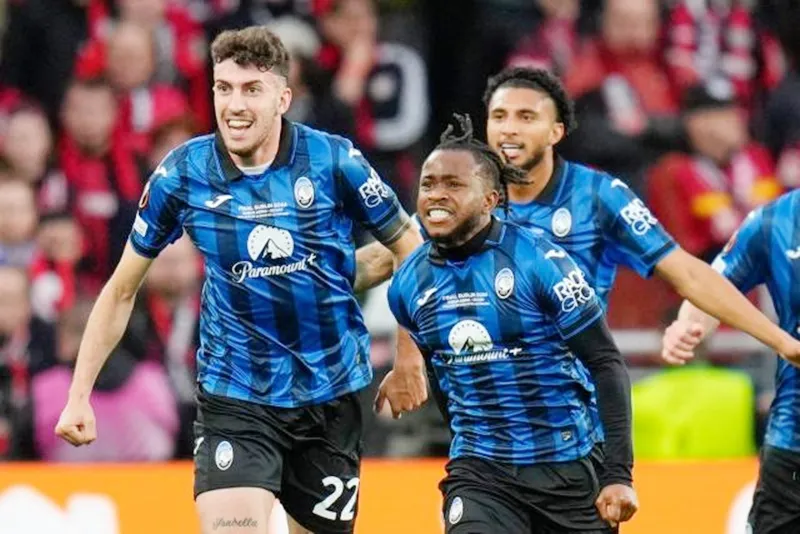 Ademola Lookman từng bị cả Everton và Leipzig cho mượn và sau đó bán đi giờ là người hùng ở chung kết cúp châu Âu. Brazil1.jpg