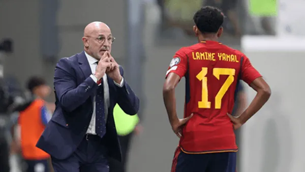 HLV Luis de la Fuente thiết lập đội hình trẻ trung cho tuyển Tây Ban Nha tại Euro 2024. Luis de la Fuente.png