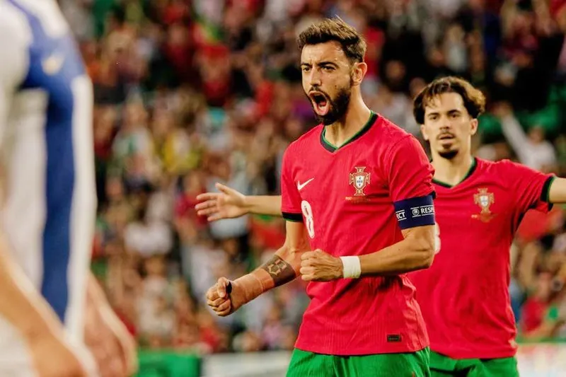 Bruno Fernandes ghi cú đúp giúp Bồ Đào Nha dễ dàng giành chiến thắng 4-2 trước Phần Lan. Portugal.jpeg