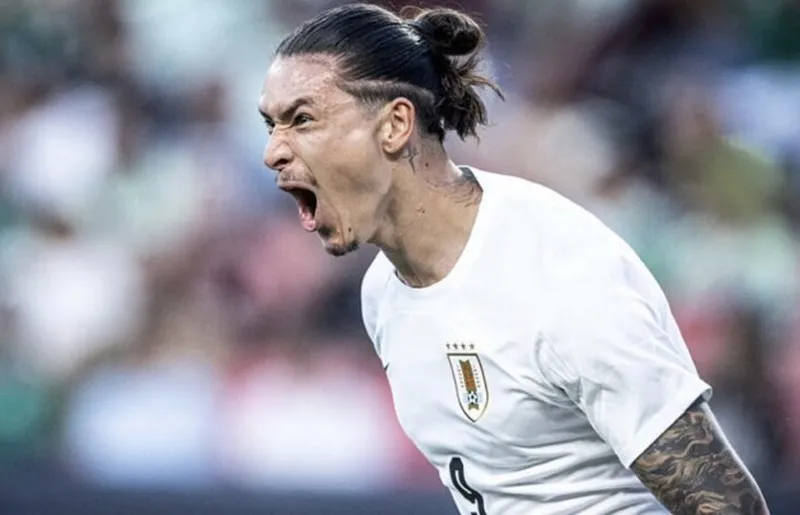 Darwin Nunez ghi hat-trick đầu tiên ở cấp độ quốc tế giúp Uruguay thắng 4-0 trước Mexico.