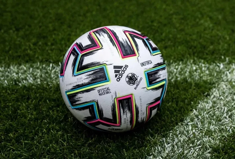 Trái bóng Uforia được sử dụng tại VCK Euro 2020 Uforia.jpg