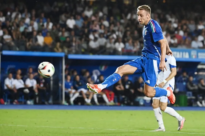 Italy đánh bại Bosnia 1-0 ở trận giao hữu cuối cùng trước Euro 2024. Davide Frattesi.jpg