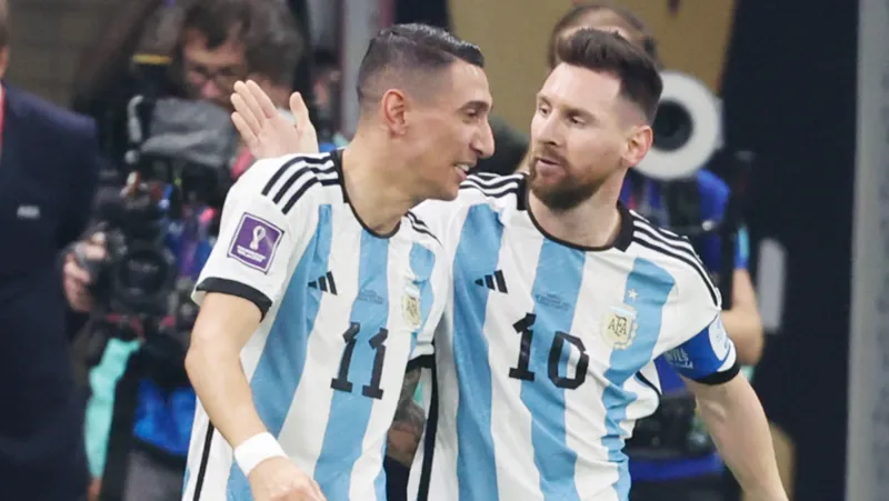Messi và người bạn thân Angel Di Maria sẵn sàng “cháy” một lần nữa ở giải đấu lớn có thể là cuối cùng. Lionel Messi.png