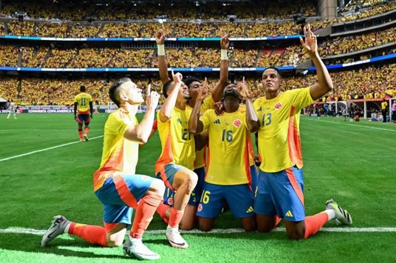 Colombia kéo dài chuỗi trận bất bại của họ lên 24 trận kể từ tháng 3-2022. James Rodriguez.jpg