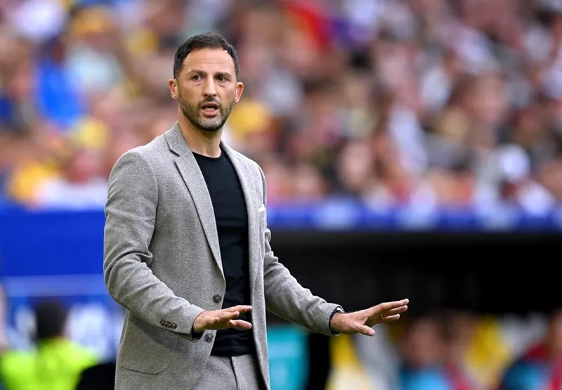 HLV Domenico Tedesco chỉ trích quá trình chuẩn bị trước trận đấu của tuyển Bỉ. Domenico Tedesco.jpeg