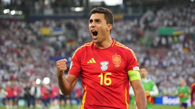 Rodri vừa là động cơ vừa là bộ não đằng sau chuỗi trận ấn tượng của Tây Ban Nha ở Euro 2024.