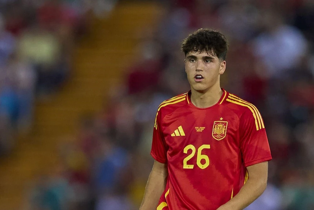 Pau Cubarsi là trung vệ trẻ hay nhất của Barcelona cũng như bóng đá Tây Ban Nha Cubarsi.jpg