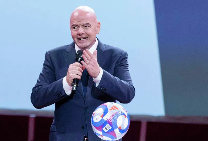 Chủ tịch FIFA Gianni Infantino là người khởi xướng cho các giải đấu mở rộng gây tranh cãi.