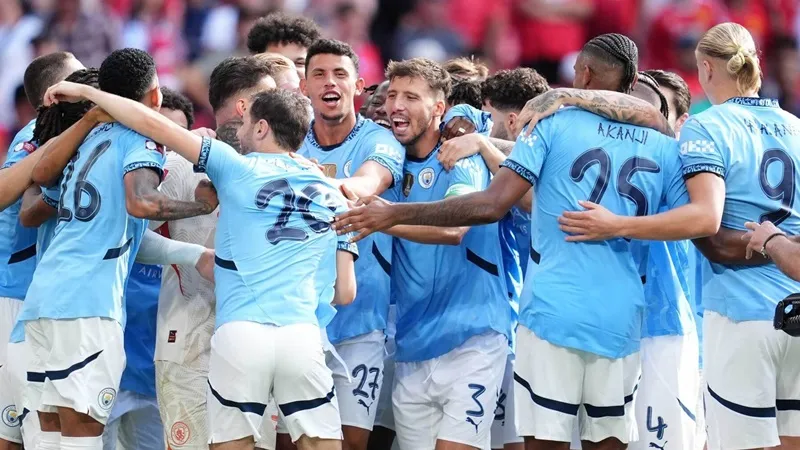 Man.City giành Siêu cúp Anh khi thắng Man.United trên chấm phạt đền sau kết quả hòa 1-1. Pep Guardiola1.jpg