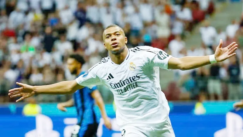 Kylian Mbappe ghi bàn ngay trong trận ra mắt cho Real Madrid giúp đội thắng Atalanta 2-0. Bellingham.jpg
