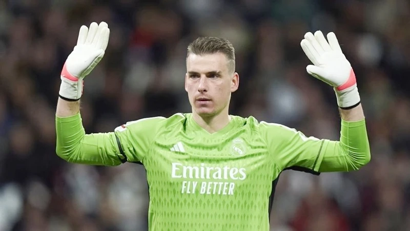 Thủ thành Andriy Lunin được cho quyết liệt muốn rời khỏi Real Madrid.