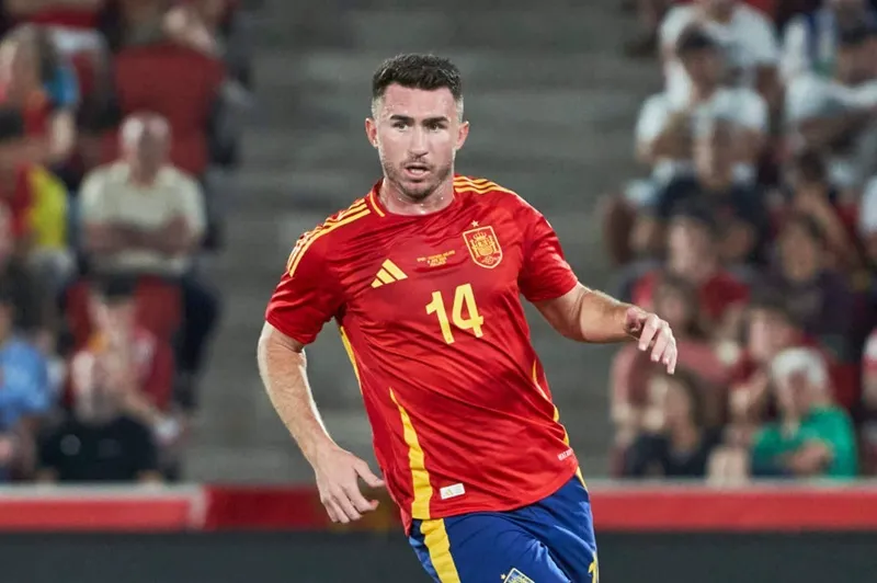 Real Madrid chỉ muốn có trung vệ Aymeric Laporte theo dạng tự do. Real Madrid1.jpg