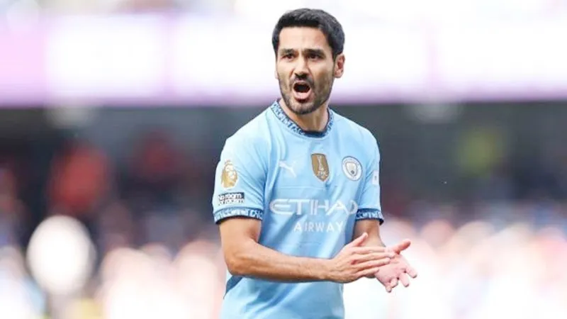 Gundogan là sự bổ sung rất quan trọng cho HLV Pep Guardiola nhờ kinh nghiệm và hiểu biết về cách Man.City chơi. Ilkay Gundogan2.jpg