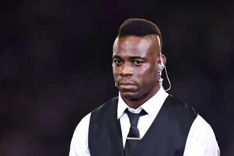“Ngựa chứng” Balotelli không biết liệu có còn mặn mà với việc chơi bóng? Balotelli.jpg