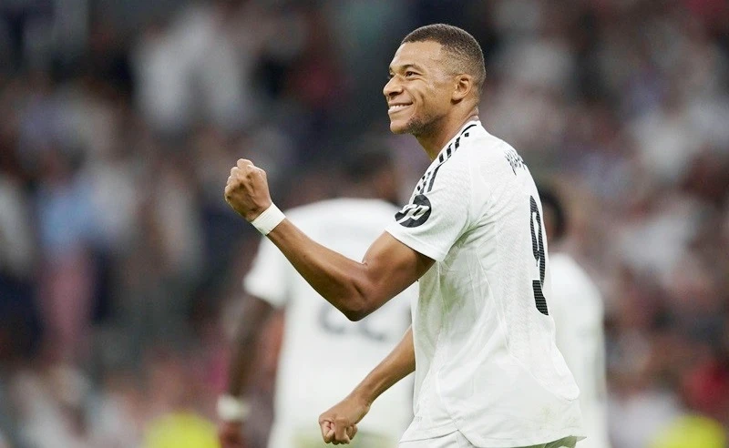 Kylian Mbappe lập cú đúp trong chiến thắng 2-0 của Real Madrid trước Real Betis.