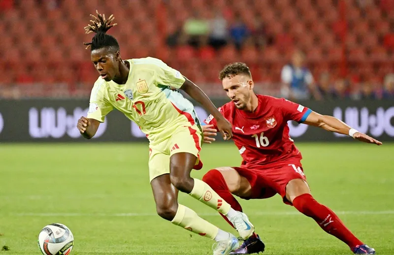Tây Ban Nha khởi đầu hành trình bảo vệ danh hiệu UEFA Nations League bằng trận hòa 0-0 trước Serbia. Spain.jpg
