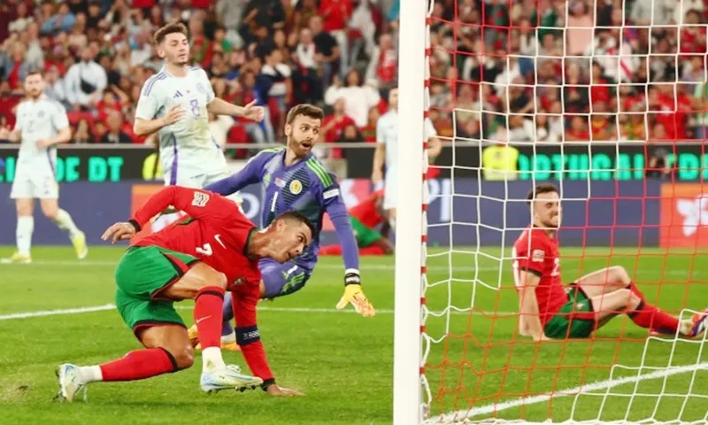 Ronaldo khi ghi bàn thứ 901 trong sự nghiệp vĩ đại của mình. Cristiano Ronaldo1.jpg