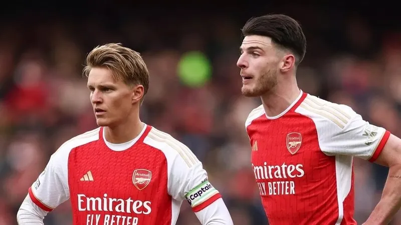 Declan Rice và Martin Odegaard là 2 trụ cột vắng mặt khi Arsenal đến Tottenham chơi trận derby Bắc London. Declan Rice.jpg