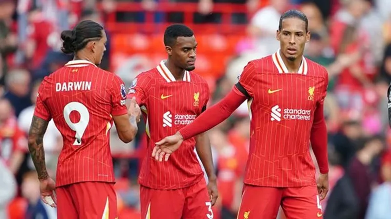 Virgil van Dijk muốn đồng đội phản ứng sau trận thua sốc 0-1 trước Nottingham Forest tại Anfield. Virgil van Dijk.jpg
