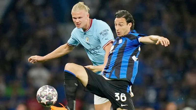 Inter Milan ngăn cản thành công Erling Haaland ở chung kết Champions League mùa giải 2022-23. Inter Milan.jpg