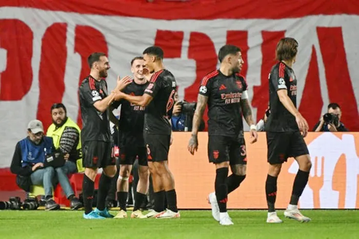 Benfica rời Serbia với 3 điểm sau trận thắng 2-1 trước Sao Đỏ Belgrade Benfica.jpg