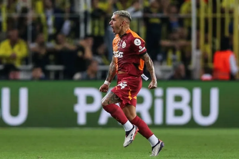 Lucas Torreira là người chơi hay nhất với 1 bàn và 1 kiến tạo Lucas Torreira.jpg