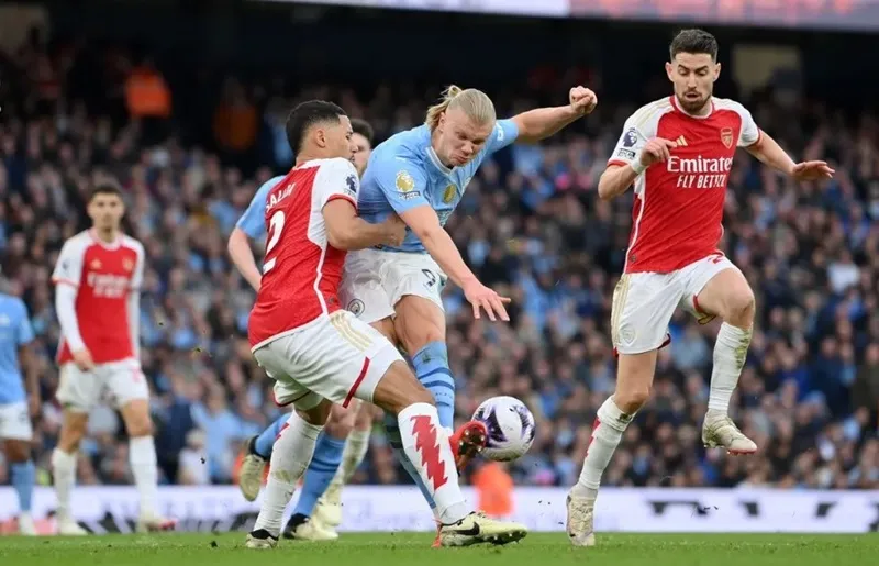 Ngay cả việc mong chờ Arsenal giành chiến thắng tại Etihad vào Chủ nhật. Pep Guardiola1.jpg