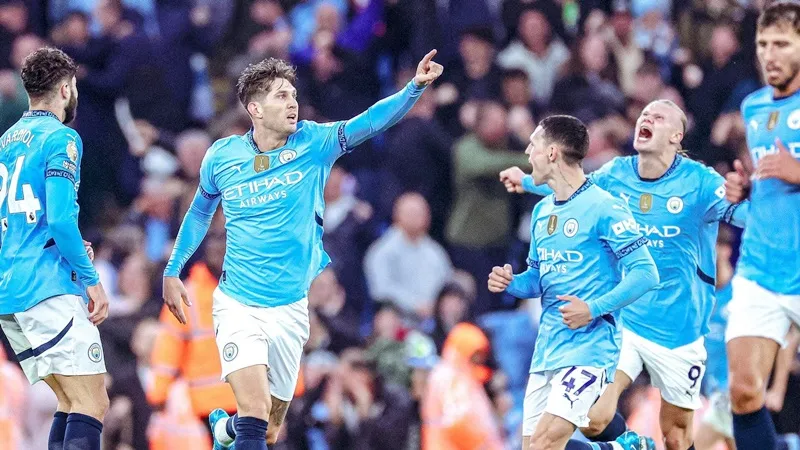 Man.City vẫn bất bại và độc chiếm vị trí đầu bảng tại Premier League với 13 điểm. HLV Pep Guardiola.jpeg