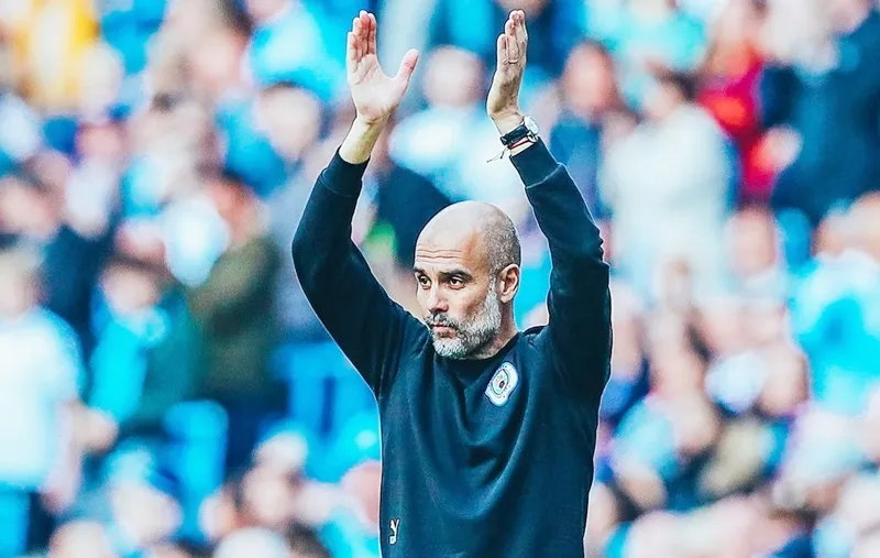 HLV Guardiola vào đầu mùa giải không loại trừ khả năng ký hợp đồng mới với Man.City. Manchester City.jpg