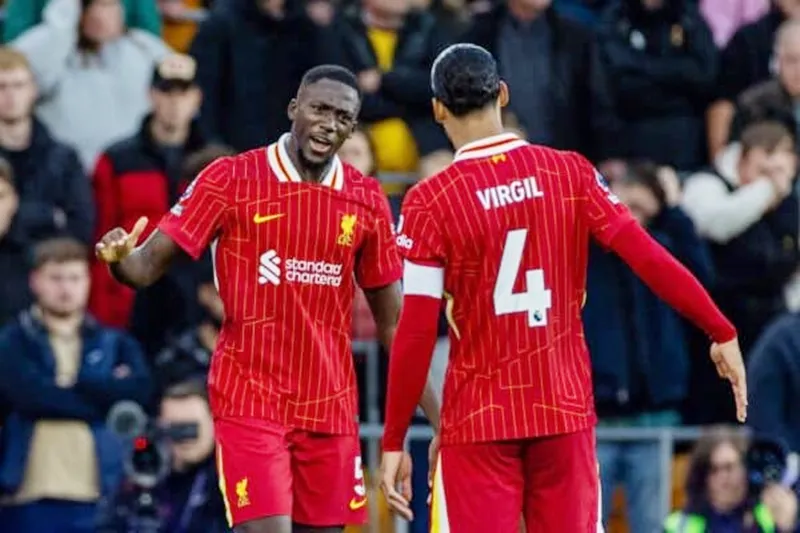 Ibrahima Konate ghi bàn thắng đầu tiên của anh tại Premier League. Liverpool1.jpg
