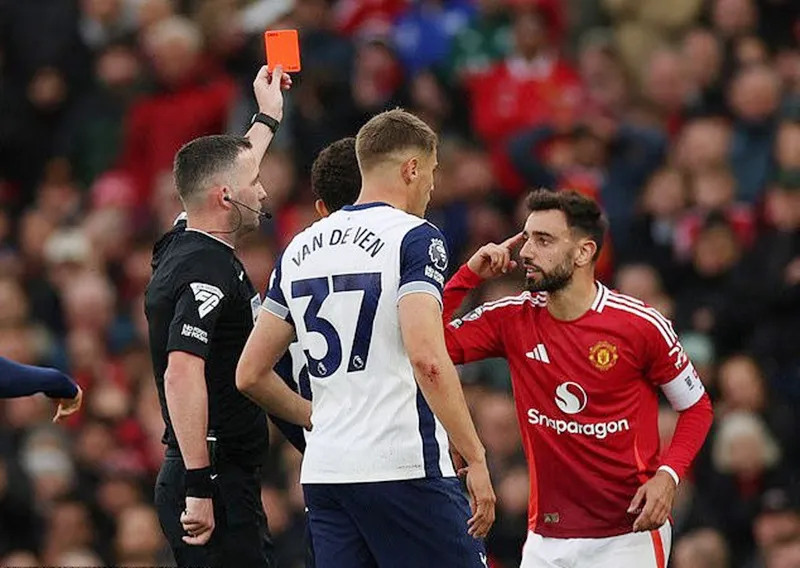 Man.United kháng cáo thành công và hủy bỏ án treo giò 3 trận của đội trưởng Bruno Fernandes. Bruno Fernandes.jpg