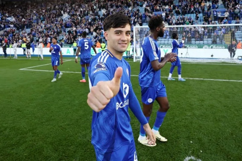 Facundo Buonanotte là người lập công giúp Leicester vượt qua Bournemouth Facundo Buonanotte.jpg