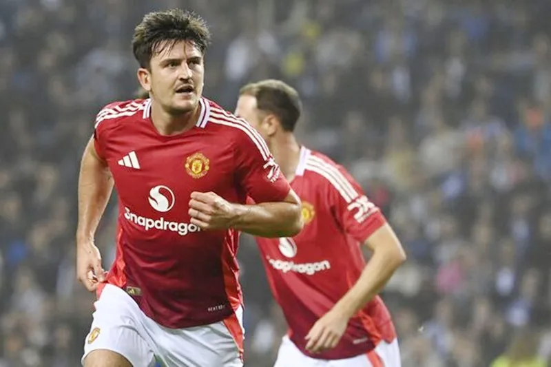Harry Maguire vào sân từ băng ghế dự bị để ghi bàn gỡ hòa trong thời gian bù giờ trước Porto. Harry Maguire.jpg