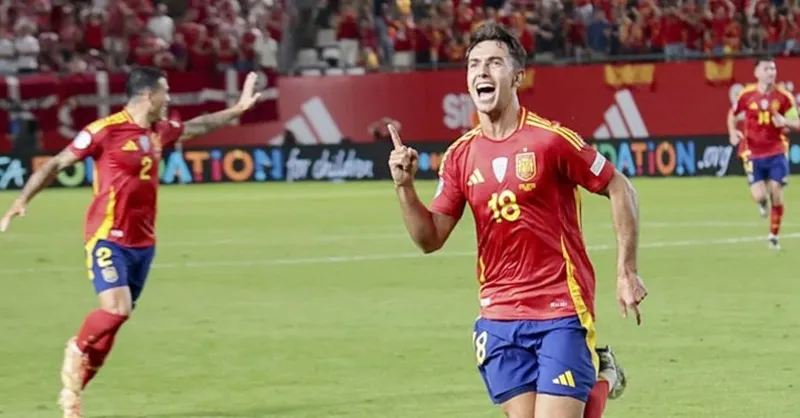 Martin Zubimendi tỏa sáng ở vị trí của Rodri để giúp Tây Ban Nha vượt qua Đan Mạch 1-0. Martin Zubimendi.jpg