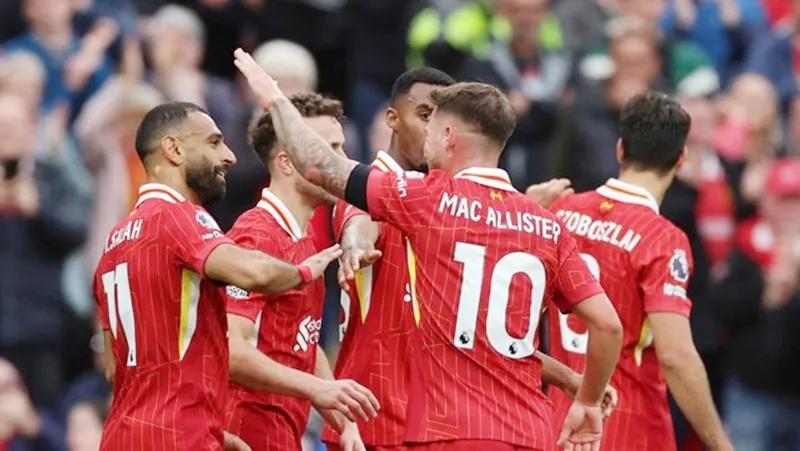 Liverpool chuẩn bị cho một loạt trận đấu đầy thử thách ở cả 3 giai đấu từ bây giờ đến Giáng sinh. Arne Slot.jpeg