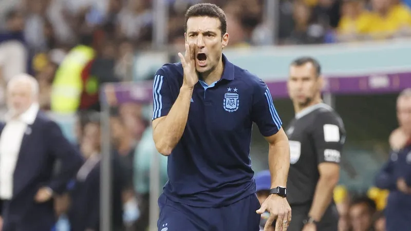 HLV Lionel Scaloni sẽ không có 5 hậu vệ bị chấn thương khi Argentina ra sân đối đầu Peru.