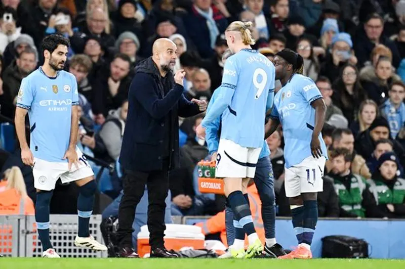 Phil Foden khẳng định các cầu thủ Man.City vẫn tin tưởng Pep Guardiola. Foden1.jpg