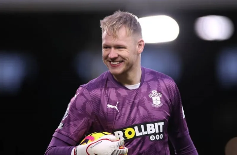 Ramsdale tái xuất và giúp Southampton cầm hòa Fulham ramsdale-5234.jpg