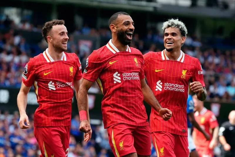 Mohamed Salah được kỳ vọng tiếp tục truyền cảm hứng khi chào đón Leicester vào ngày Lễ tặng quà. Arne Slot1.jpg